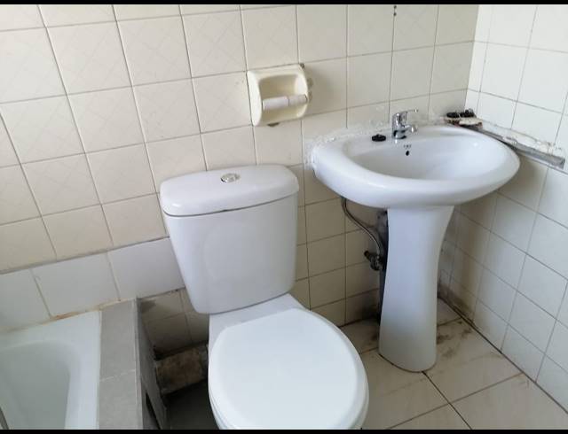 3 bed property to rent in WINCHESTER HILLS